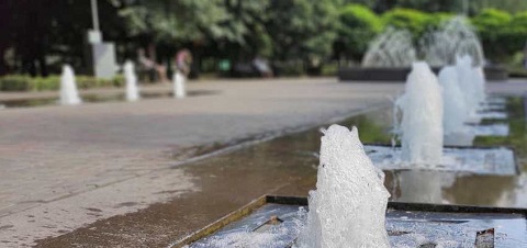 Водные объекты ЦПКО г. Каменское частично нивелируют пришедшую жару Днепродзержинск