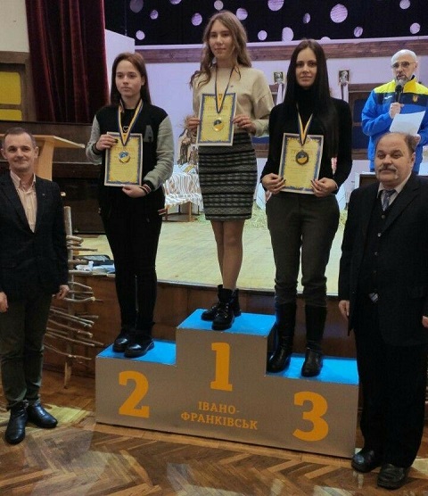Каменчане стали призерами молодежного чемпионата страны по шашкам-100 Днепродзержинск