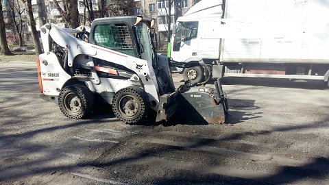 В Каменском продолжают работы по благоустройству города Днепродзержинск