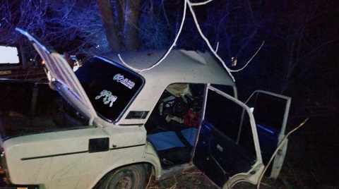 Под г. Каменское в результате ДИП пострадал водитель ВАЗ 2106 Днепродзержинск