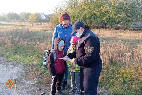 В Каменском районе инспекторы Службы спасения провели работу с родителями Днепродзержинск