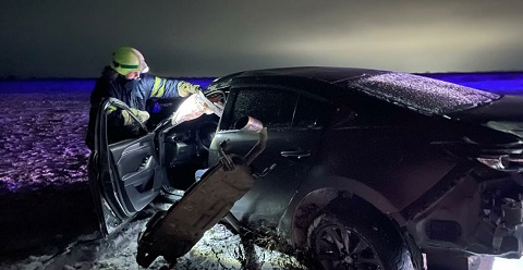 В Каменском районе водителя авто вырезали спасатели Днепродзержинск