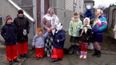 Мэр г. Каменское поздравил с праздников приёмные семьи и учеников «Гармонии» Днепродзержинск