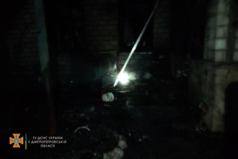 Под г. Каменское спасатели ликвидировали возгорание жилого дома Днепродзержинск