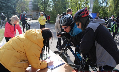 В Каменском прошёл «Осенний велодень-2021» Днепродзержинск