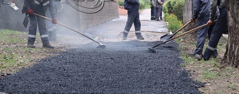 В Каменском на территории Южного района обновляют дорожное покрытие Днепродзержинск