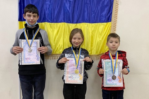 Каменчане стали призёрами новогоднего областного турнира по шашкам Днепродзержинск