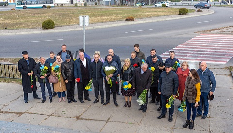 В Каменском провели памятные мероприятия ко Дню освобождения города Днепродзержинск