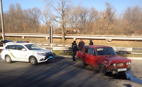 В Каменском произошёл дорожный инцидент Днепродзержинск