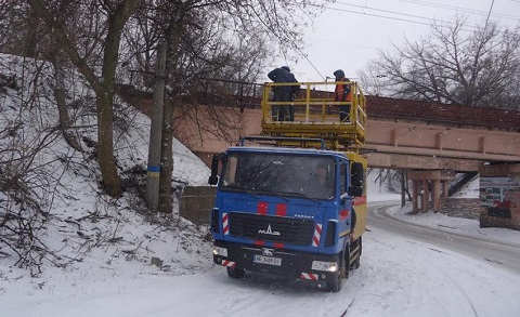 КП «Транспорт» г. Каменское оперативно устранил аварию на линии трамвая Днепродзержинск