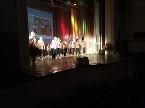 В Каменском в торжественной обстановке поздравили работников сферы образования Днепродзержинск